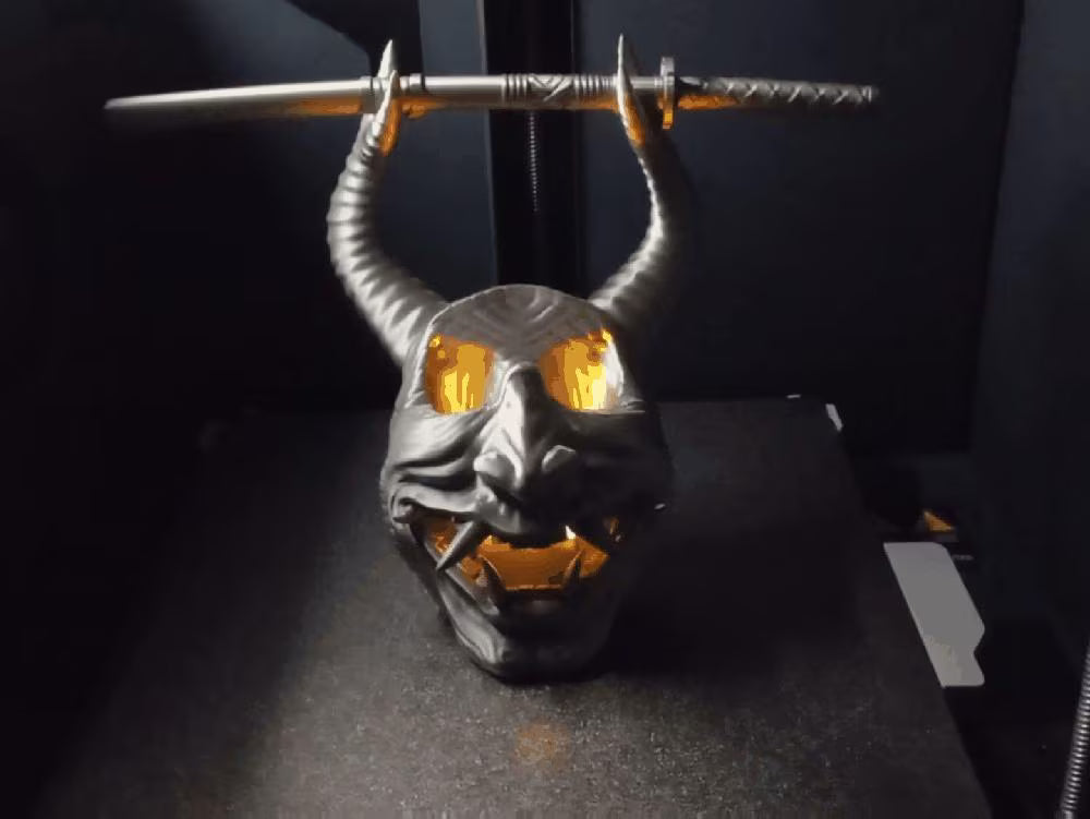 Light Up Samurai Oni Demon Mask Controller Stand | PS4, PS5, Xbox, Steam & Nintendo Controllers with Removable Sword